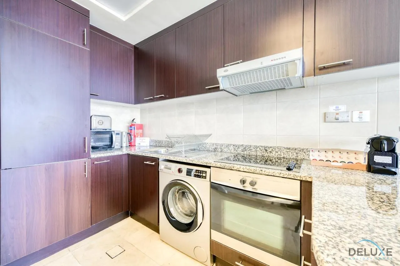Apartment Best Value Modern 1Br With Pool & Stunning Views By Deluxe Holiday Homes Dubai